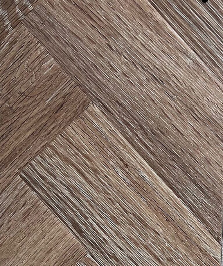 Distressed Smoked Oak - Herringbone